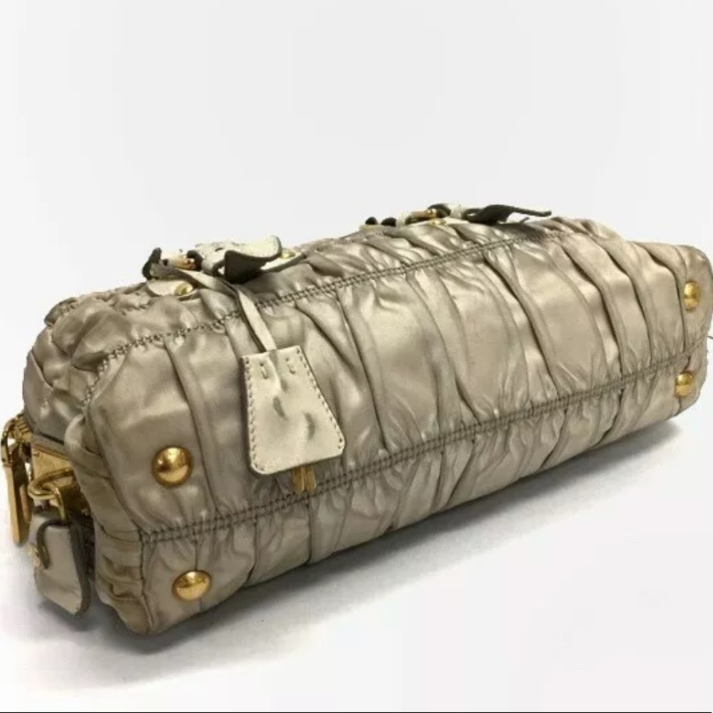Authentic Prada quilted Satchel Saffiano Leather - Picture 3 of 7